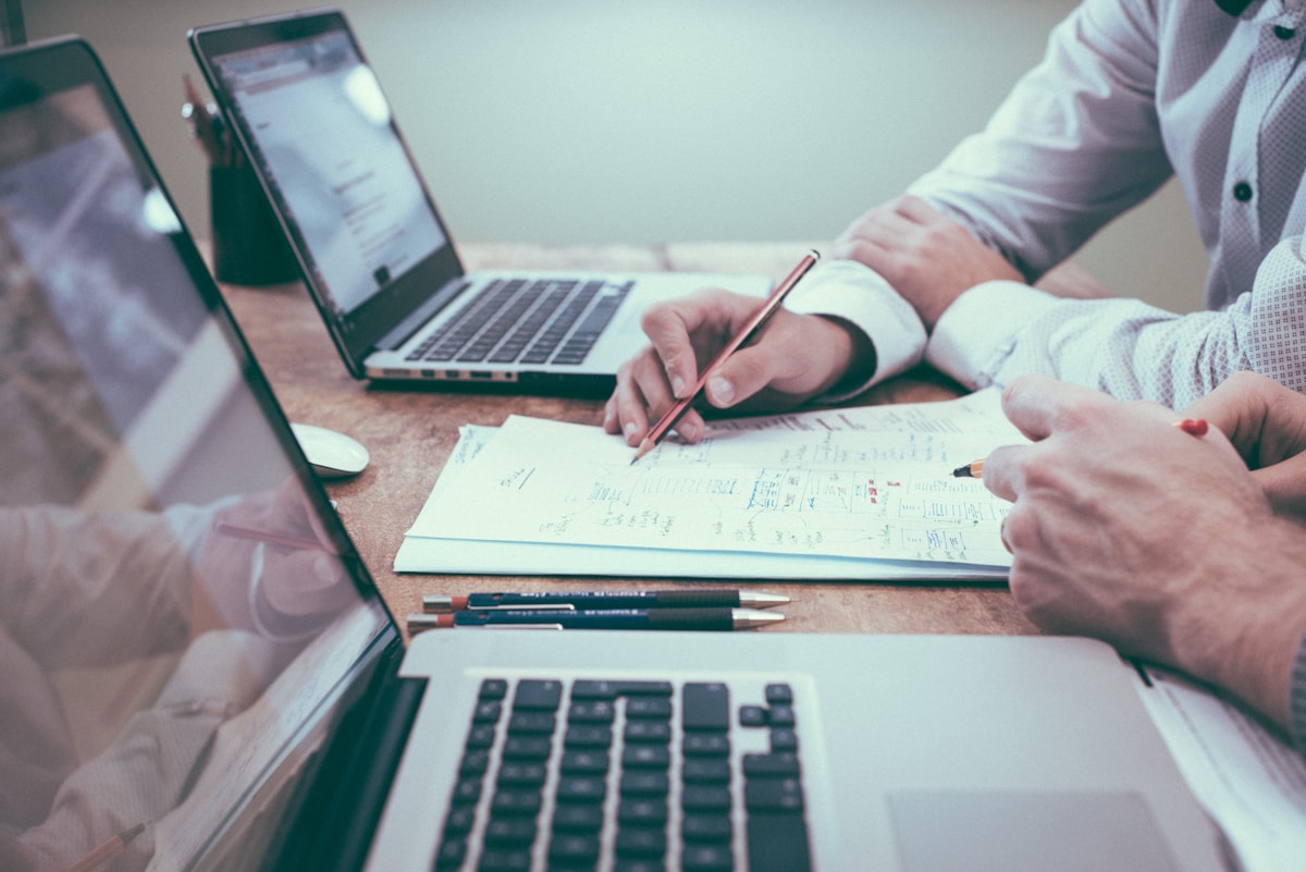Corporate governance advisory
